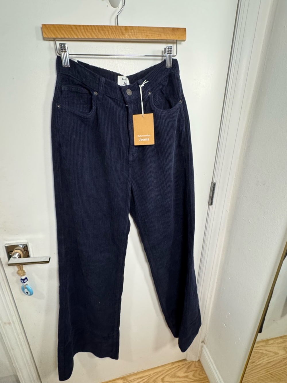 Nwt reformation Penney high rise corduroy pants / size 27 - Picture 5 of 5